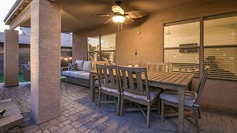 Massive 5 Bdrm Getaway W/pool, Hot Tub, Game Room!