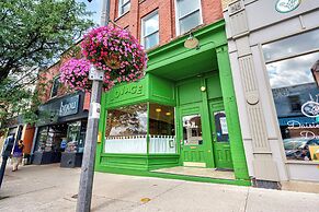 Wellington Inn by Hoco Hotels Collection