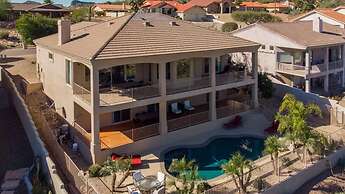 Fabulous 4-bdrm W/breathtaking Views & Pool!