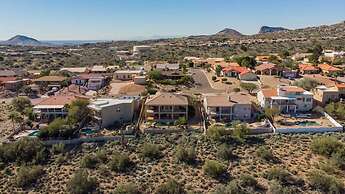 Fabulous 4-bdrm W/breathtaking Views & Pool!