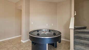 Fabulous 4-bdrm W/breathtaking Views & Pool!