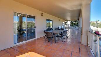 Fabulous 4-bdrm W/breathtaking Views & Pool!