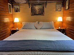 Mt Nebo Railway Carriage and Chalet