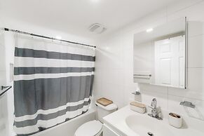 Perfectly Located in the Heart of Seven Mile Beach by RedAwning