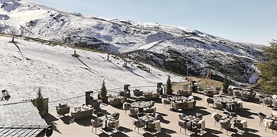 El Lodge Ski and Spa
