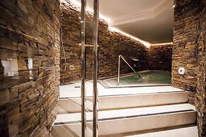 El Lodge Ski and Spa