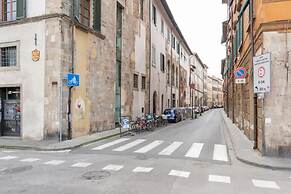 Luxury Tower House in the Heart of Pisa