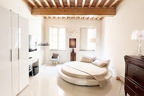 Luxury Tower House in the Heart of Pisa