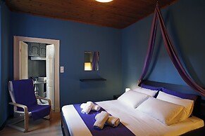 Pheelia Suite by Corfuescapes