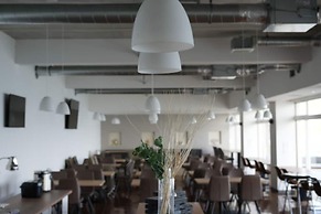 ALBAHOTELANDGLAMPING