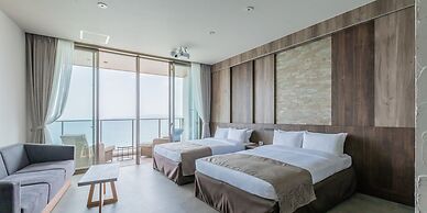 ALBAHOTELANDGLAMPING