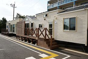 ALBAHOTELANDGLAMPING