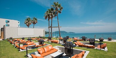 ALBAHOTELANDGLAMPING