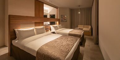 ALBAHOTELANDGLAMPING