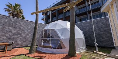 ALBAHOTELANDGLAMPING