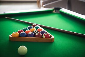 ALBAHOTELANDGLAMPING