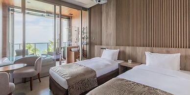 ALBAHOTELANDGLAMPING