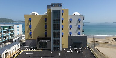 ALBAHOTELANDGLAMPING