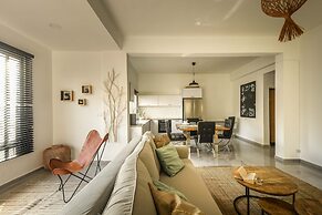 Prime location Sunny 3bedroom apartment