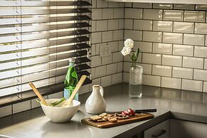 Prime location Sunny 3bedroom apartment