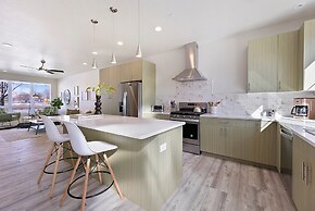 938 Jerome St Unit 2