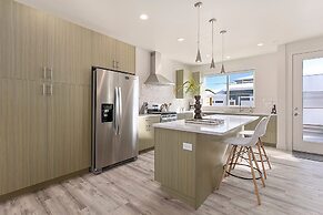 938 Jerome St Unit 2