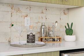 938 Jerome St Unit 2