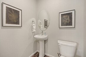 Modern Farmhouse Townhome – Great Central Location!