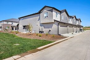 Modern Farmhouse Townhome – Great Central Location!
