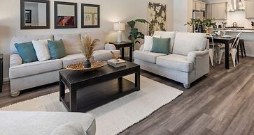 Modern Farmhouse Townhome – Great Central Location!