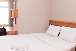 Fancy And Comfy 2Br Apartment At Springlake Summarecon