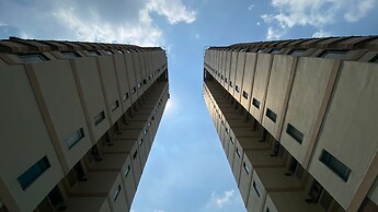 Comfort And Homey 3Br At Pesona Bahari Apartment