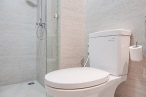 Comfort 2Br At Gold Coast Apartment