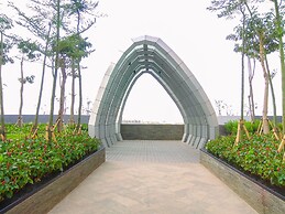 Comfort 2Br At Gold Coast Apartment