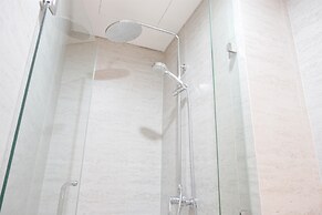 Comfort 2Br At Gold Coast Apartment