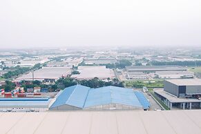 Restful And Modern Studio At Vasanta Innopark Apartment