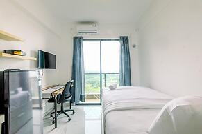 Modern Look And Comfy Studio At Sky House Bsd Apartment