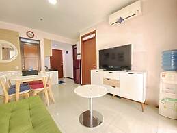Homey And Cozy 2Br At Gateway Pasteur Apartment