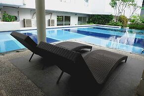 Comfort Studio At 33Th Floor Bassura City Apartment