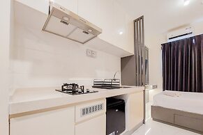 Studio Room With Simply Look At Sky House Bsd Near Aeon