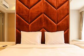 Modern Look And Comfortable 1Br Gold Coast Apartment Pik