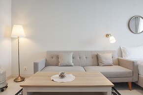 New And Homey Studio At West Vista Apartment