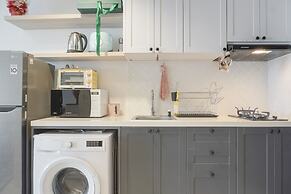 New And Homey Studio At West Vista Apartment