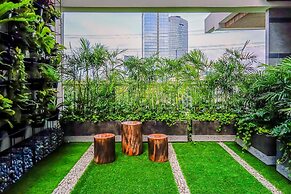 Nice And Elegant Studio Near Campus At Pacific Garden Alam Sutera Apar