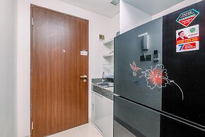 Cozy And Simply Look Studio Room At Transpark Cibubur Apartment