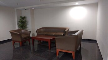 Restful And Functional Studio Apartment At Springlake Summarecon Bekas