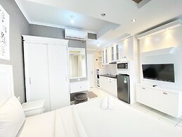 Nice Studio Room At Grand Asia Afrika Apartment