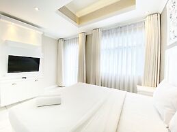 Nice Studio Room At Grand Asia Afrika Apartment