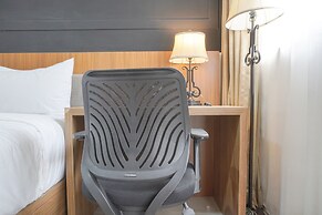 Minimalist And Comfort Stay Studio Room At Signature Park Grande Apart