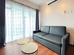 Nice 2Br At Gateway Pasteur Apartment
